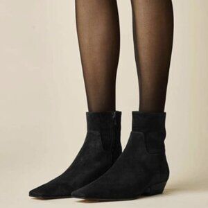 Chic Black Suede Ankle Booties
